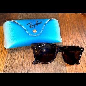 Ray-Ban wayfarer polarized